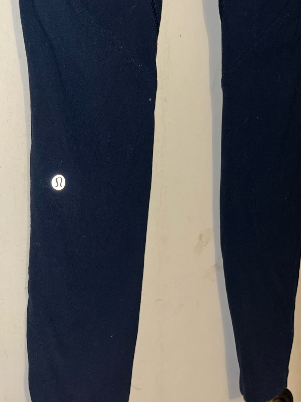 Lululemon navy blue leggings - Picture 3 of 3